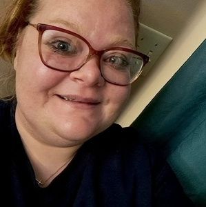 Meet your Posher, Adriane